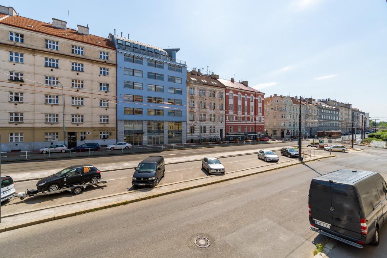 Brand New #21 With Free Secure Parking In The Center Praag